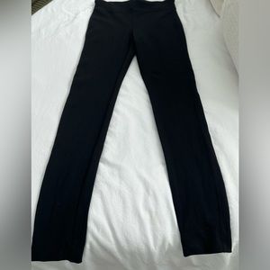 Nic + Zoe- Black Essential Leggings- Size S